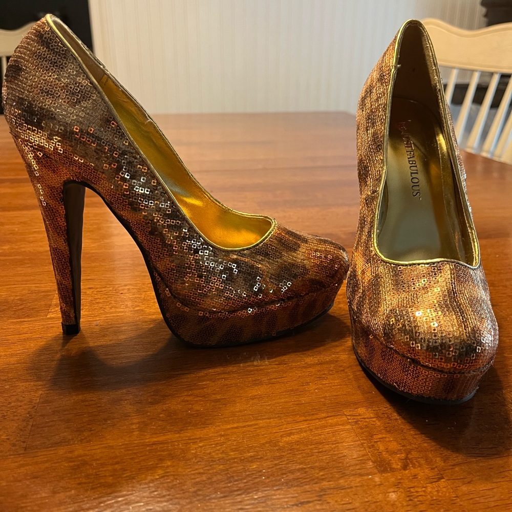 Just Fabulous Women’s Heel Size 7
